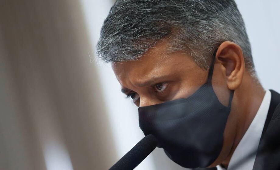 Roberto Ferreira Dias, ex-diretor de Logística do Ministério da Saúde, em depoimento à CPI da Covid