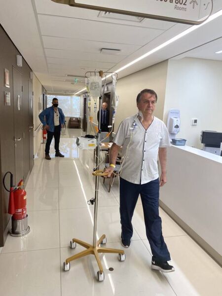 Bolsonaro pode receber alta médica neste domingo (18)