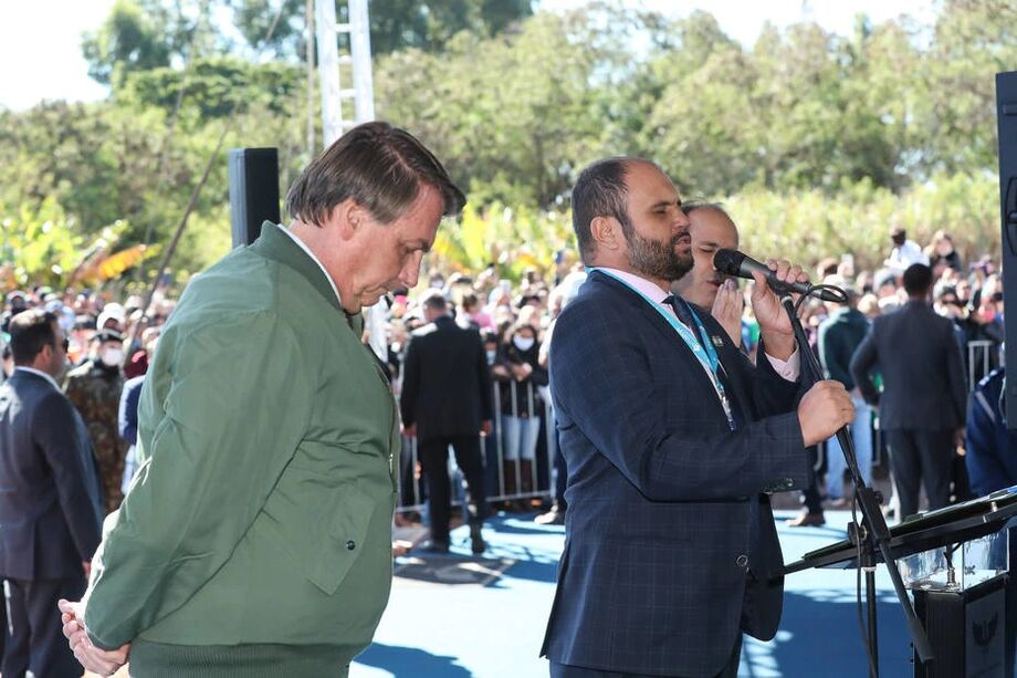 O presidente Jair Bolsonaro em inauguração de radar de controle do espaço aéreo do País, em Ponta Porã (MS)