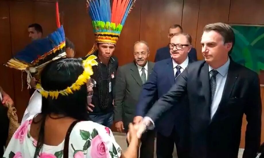O presidente Jair Bolsonaro em encontro com lideranças indígenas