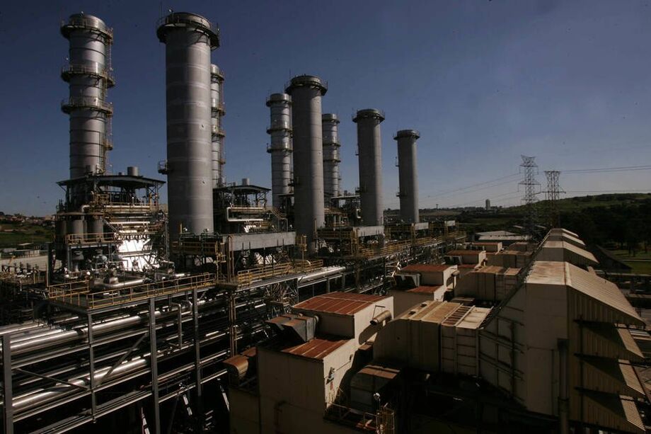 Na foto, a usina termoelétrica Nova Piratininga