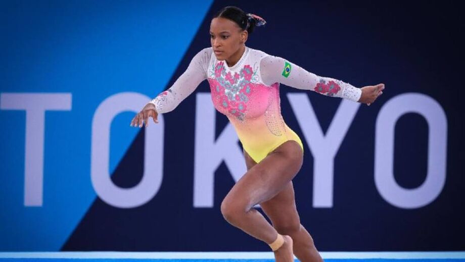 Rebeca Andrade terminou a disputa no salto na quinta colocação