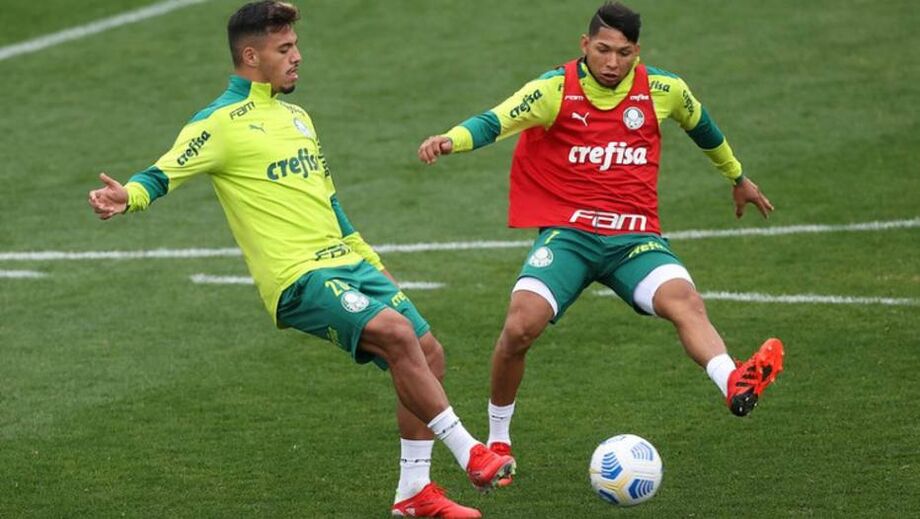 Palmeiras realizou treino nesta quinta-feira visando jogo com o Atlético-MG
