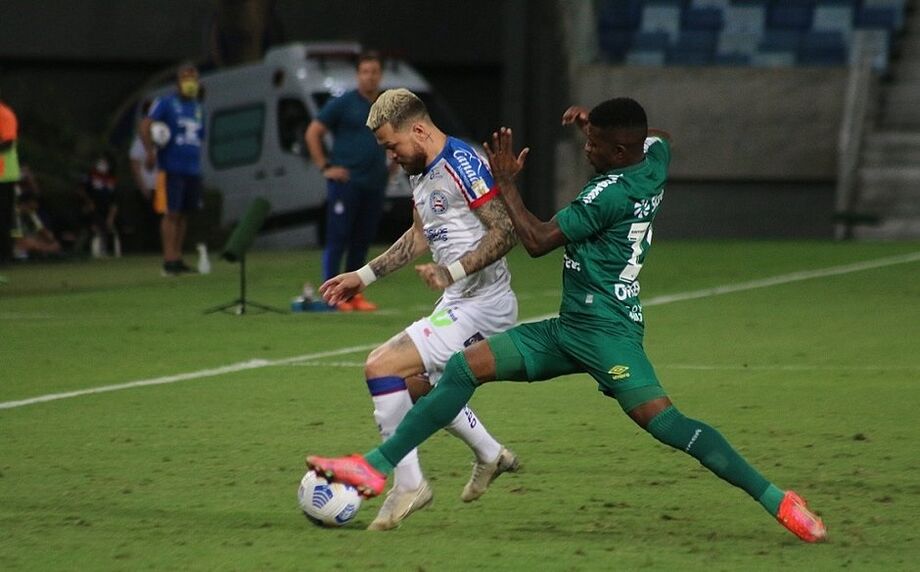 O Cuiabá, que não vence há três jogos, voltou para a zona de rebaixamento, em 17.º lugar, com 14 pontos