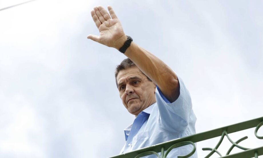 Preso no início de 2014, ex-deputado Roberto Jefferson pedirá ao STF progressão para regime aberto