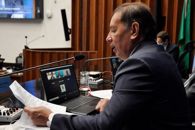A reunião da CCJR, presidida pelo deputado Gerson Claro, aconteceu na manhã desta quarta-feira
