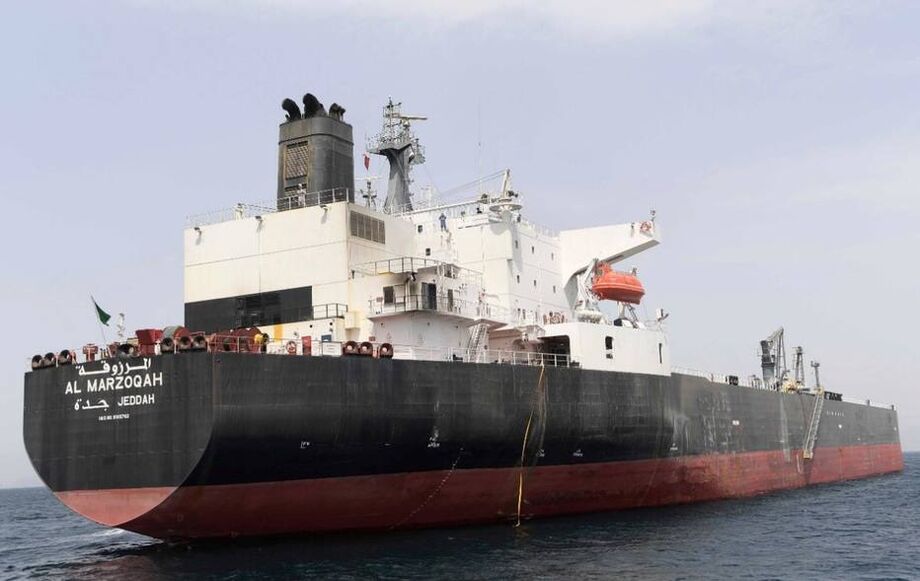 Emirados Árabes: navio de petróleo sofre sequestro, mas incidente já terminou