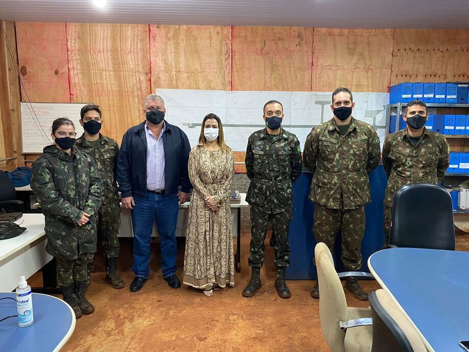 Soraya Thronicke visita obras de ampliação e modernização do aeroporto de Dourados