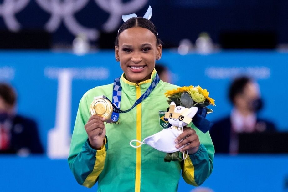 Rebeca Andrade é campeã olímpica no salto