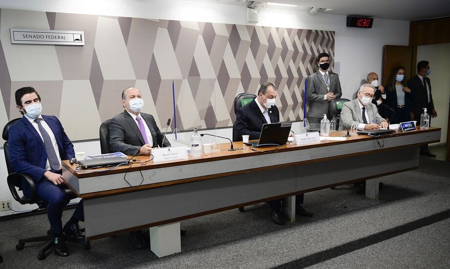 CPI: Ricardo Barros nega envolvimento em negociação de vacinas
