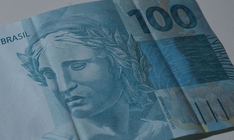Em caso de dúvidas, a central telefônica 111 da Caixa funciona de segunda a domingo, das 7h às 22h