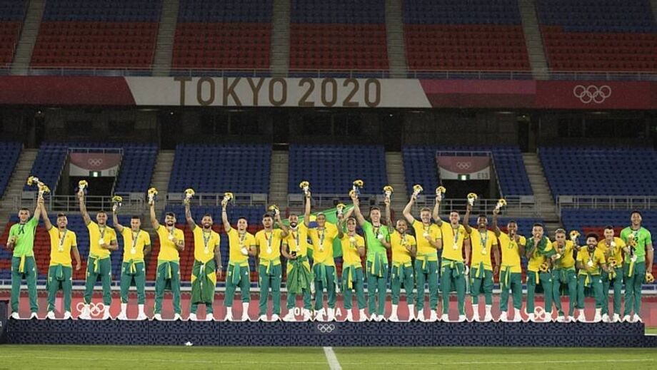 Seleção brasileira não usa uniforme do Time Brasil e causa problemas com o COB