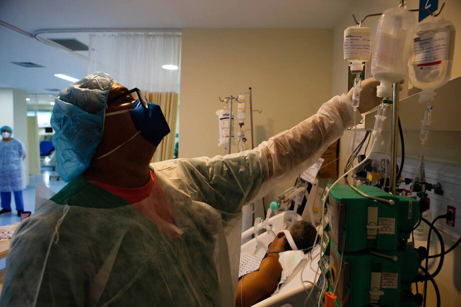 Leito de UTI de covid-19 em hospital carioca