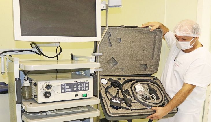 Por meio da Secretaria Estadual de Saúde (SES), que aponta a realização de 475 procedimentos, no período, pelos hospitais conveniados com o SUS