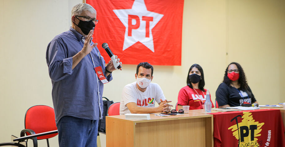 O ex-governador Zeca do PT foi confirmado pré-candidato ao Governo de MS em reunião no último sábado