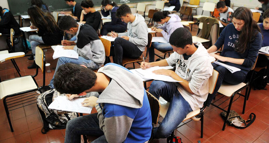 Além do ensino médio e curso técnico, há oportunidades para estudantes do Ensino Superior