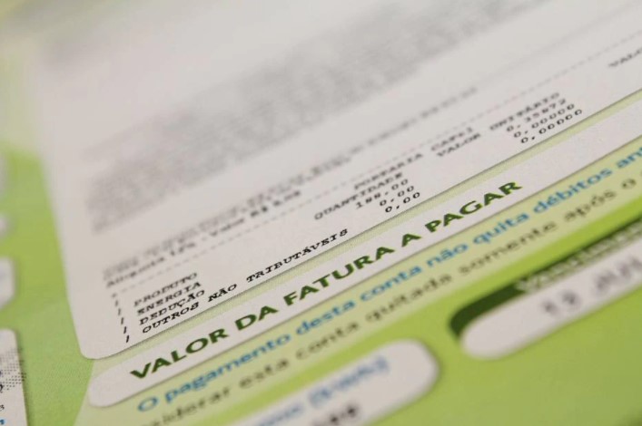 Reajuste na conta de luz