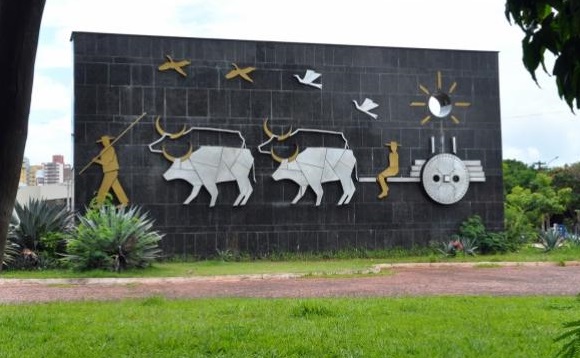 Monumento de Carro de Boi