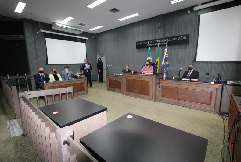O evento contou com a presença do Corregedor-Geral de Justiça do TJMS, Des. Luiz Tadeu Barbosa Silva, e da juíza diretora do Foro da Capital, Denize de Barros Dodero, entre diversos colegas da magistratura que prestigiaram o ato