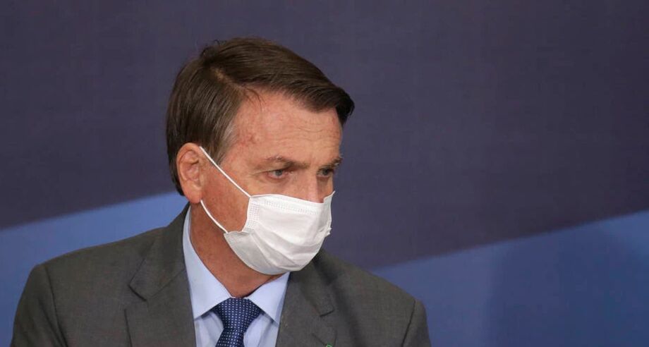 Bolsonaro leva MP do Auxílio Brasil a Arthur Lira, mas não a PEC dos Precatórios