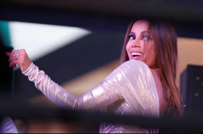 A cantora Anitta entra para a lista das personalidades eternizadas no museu de cera
