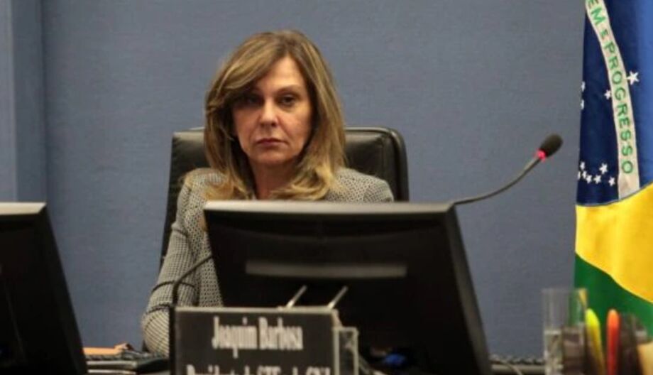 A subprocuradora-geral da República, Lindôra Araújo