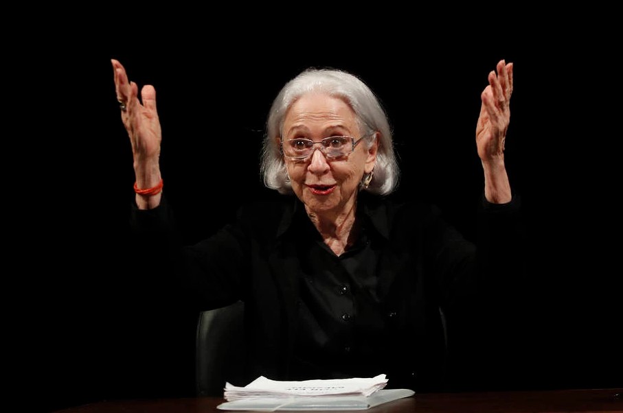 Fernanda Montenegro confirma candidatura à Academia Brasileira de Letras.