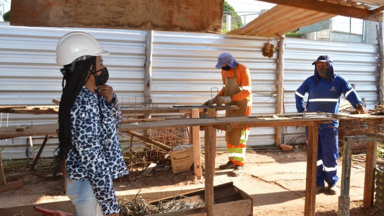 elas também ocupam espaços antes dominados pelos homens, como na construção civil e projetos de infraestrutura como o Reviva Campo Grande