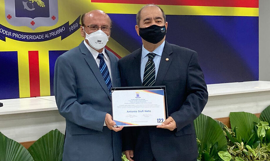 O vereador Dr. Loester e o procurador de Justiça, Antônio Siufi