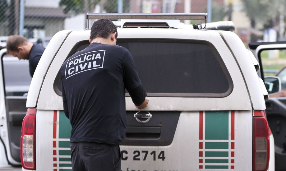 Os detidos foram autuados por associação para o tráfico, posse de munição e uso de documento falso