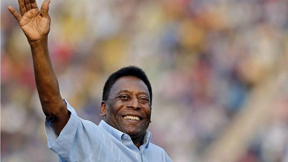 Pelé está internado em São Paulo há seis dias após problemas de saúde em exames de rotina.