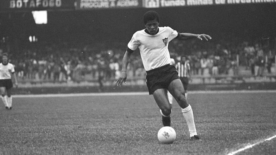Dadá Maravilha em ação pelo Atlético-MG durante jogo do Brasileirão de 1971