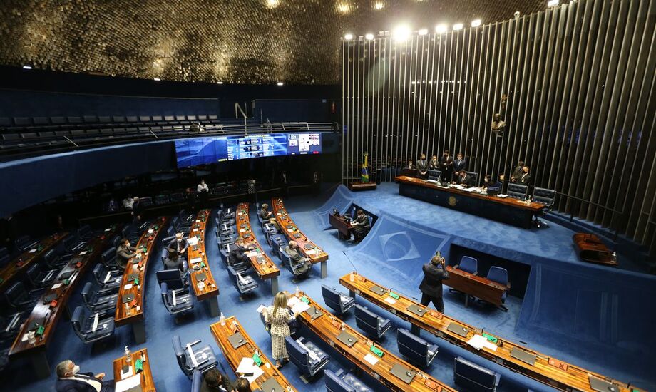 O Senado aprovou nesta terça-feira (28), em votação simbólica, o projeto de lei que estabelece que o Cadastro de Pessoas Físicas (CPF) será o número único e suficiente para identificação do cidadão em todos os bancos de dados do poder público
