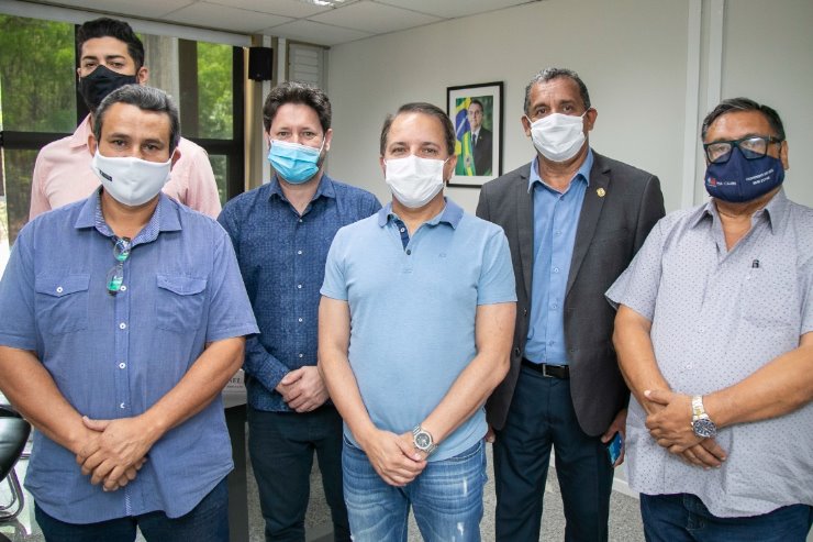 Coronel David em reunião com agentes penitenciários para discussão sobre Polícia Penal