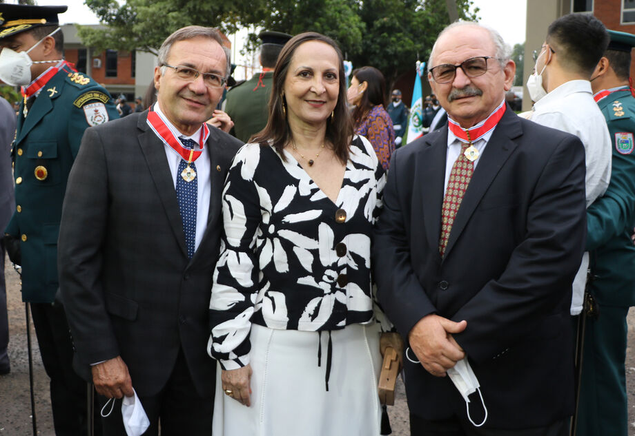 Entre os agraciados estavam Sideni Soncini Pimentel e Luiz Tadeu Barbosa Silva