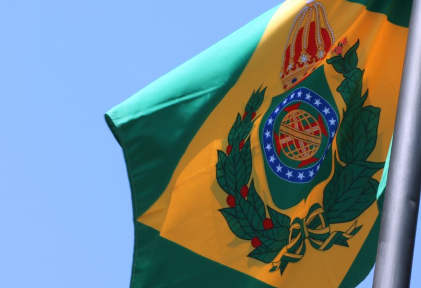 Ao dar início às comemorações do bicentenário da Independência, TJMS hasteia, durante a Semana da Pátria, a bandeira do Brasil Império