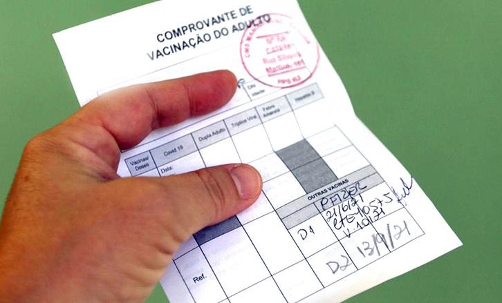 Passaporte vacinal já é realidade em outros estados