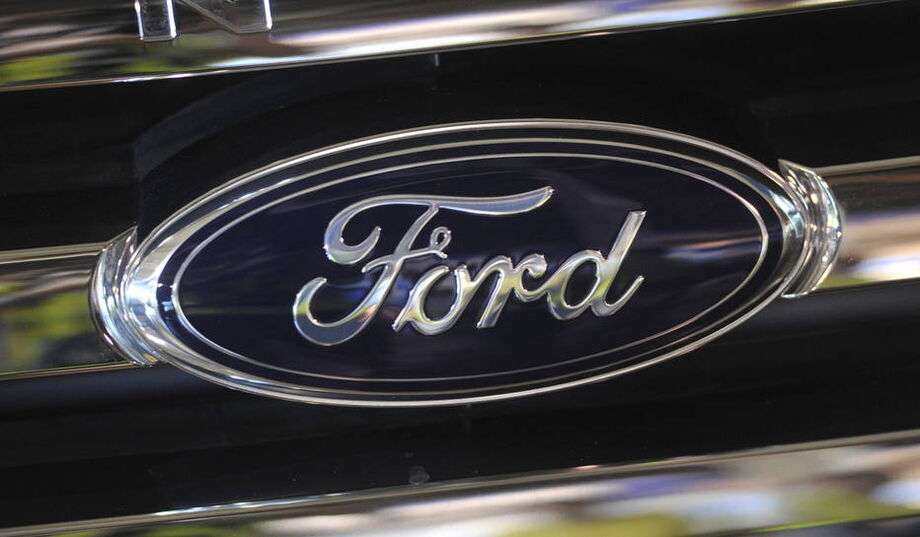 Ford adota na região produção terceirizada de veículos