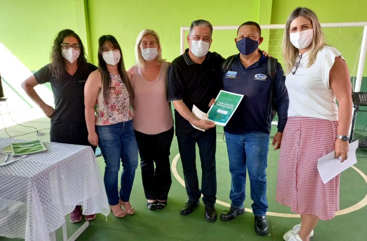 Emoção marca entrega do título de propriedade para 40 famílias do Parque Residencial Jardim Lisboa, na Capital