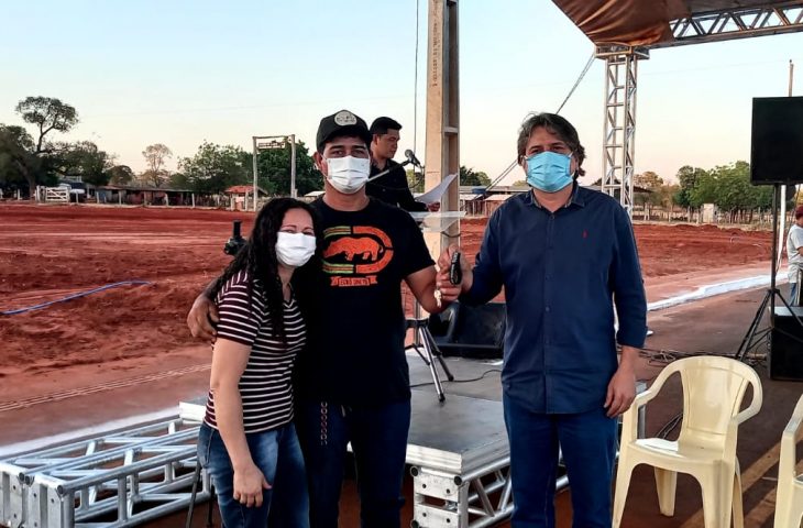Famílias do município de Dois Irmãos do Buriti comemoraram o recebimento das chaves da casa própria