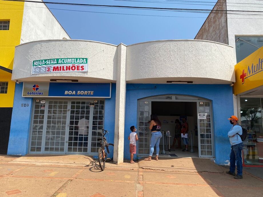 Lotérica tem pé quente