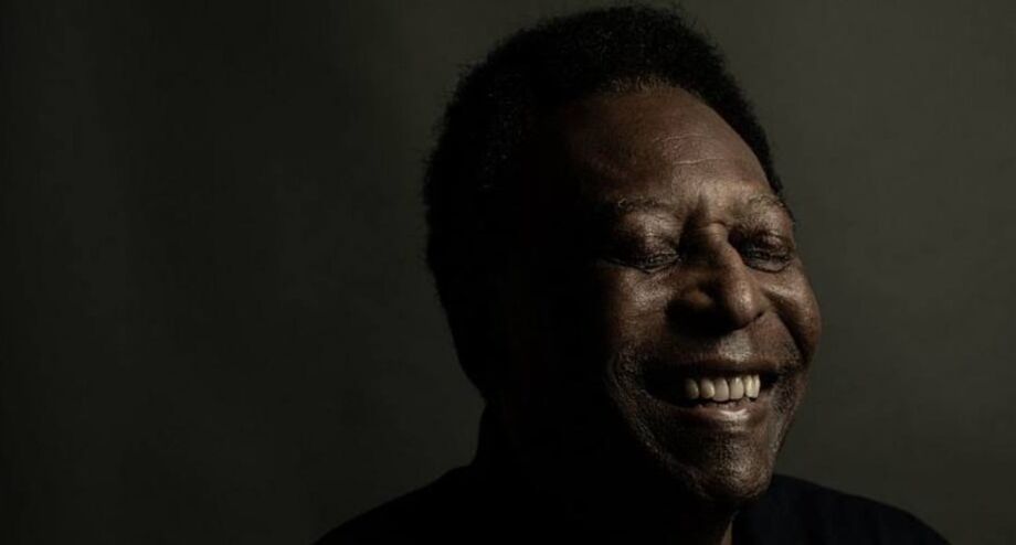 Internado há 6 dias em São Paulo, Pelé revela retirada de tumor no intestino