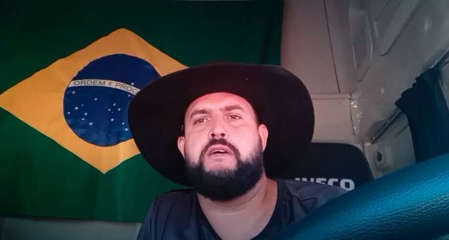 O caminhoneiro Marcos Antônio Pereira Gomes, conhecido como Zé Trovão