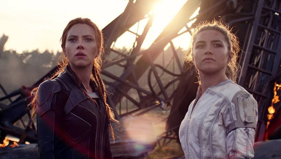 Scarlett Johansson e Florence Pugh em 'Black Widow'.