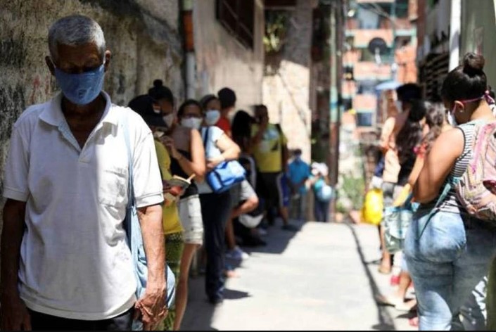 Fila de espera do INSS é grande