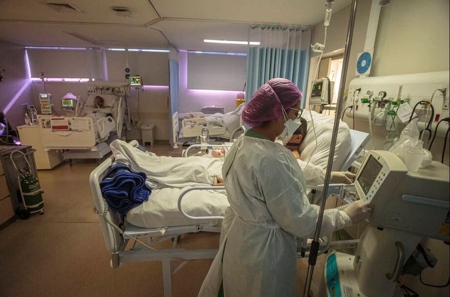 Movimentação na UTI do Hospital Municipal da Bela Vista, na região central de São Paulo
