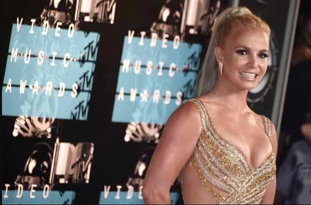 Jamie Spears foi removido da tutela judicial com a qual controlava a vida de sua filha há 13 anos, decidiu nesta quarta-feira um tribunal de Los Angeles