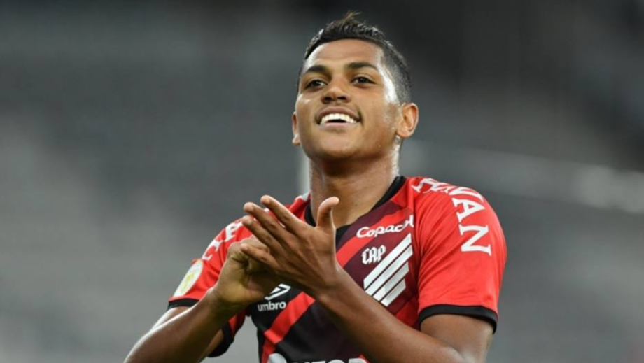 Pedro Rocha exerceu duas vezes a 'lei do ex' contra o Grêmio