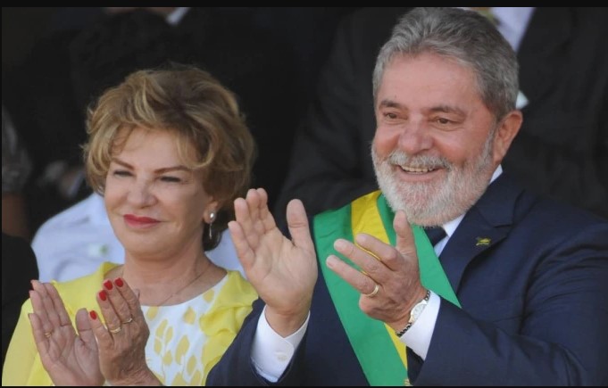 A ex-primeira-dama Marisa Letícia e o ex-presidente Lula