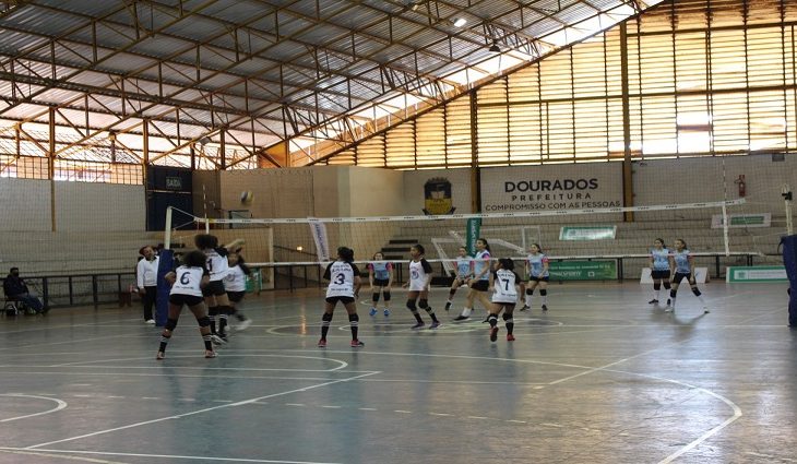 Três Lagoas domina o voleibol de 12 a 14 anos nos Jogos Escolares da Juventude de MS